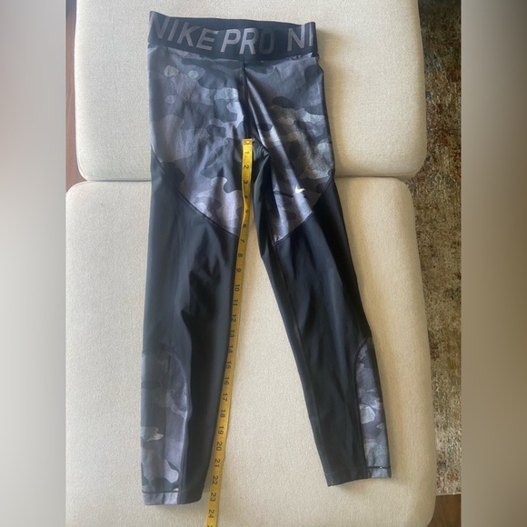 Nike Pants - Nike pro peggins